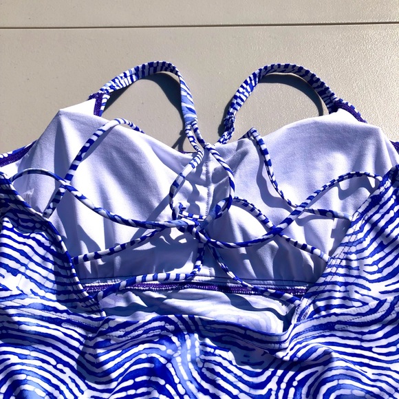 Island Escape Women’s Swimsuit Bathing Suit Bikini Tankini XL 16 - Picture 4 of 9